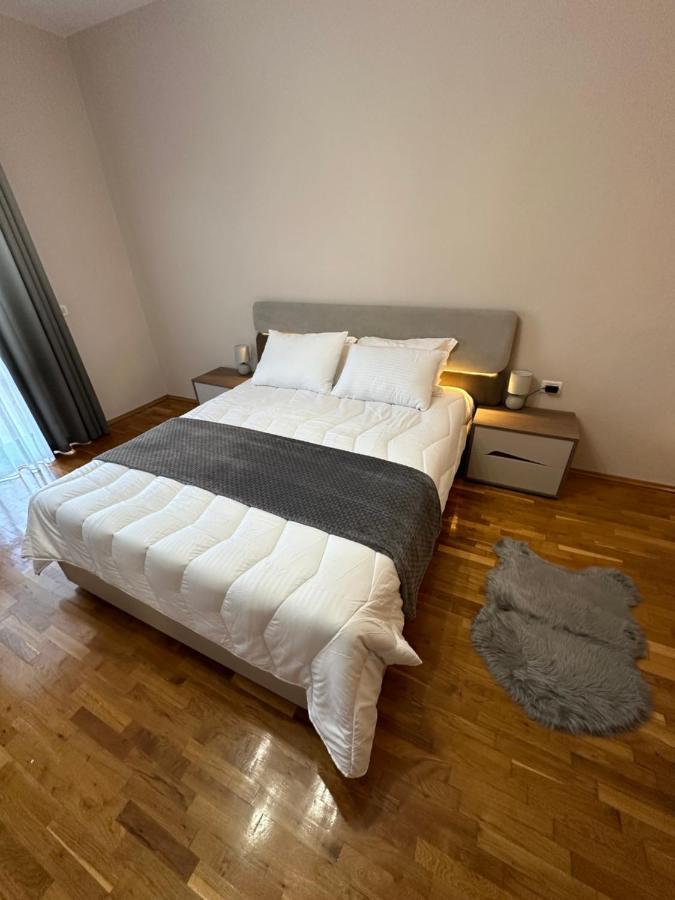 Villa Malo Guesthouse コルチャ エクステリア 写真