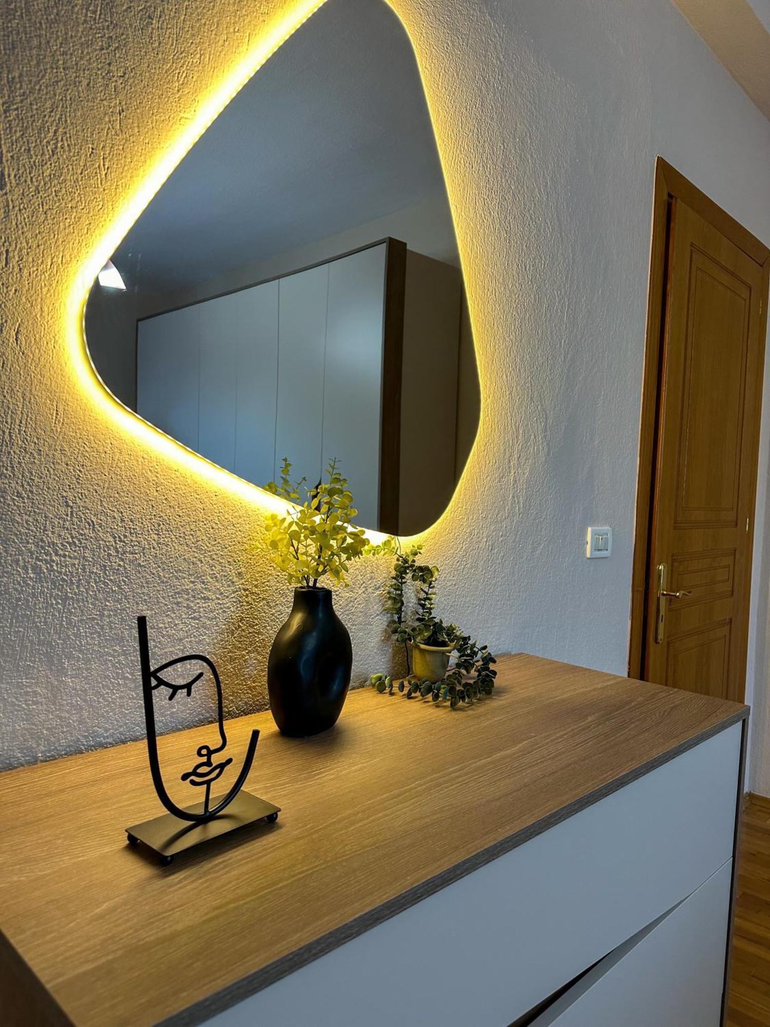 Villa Malo Guesthouse コルチャ エクステリア 写真